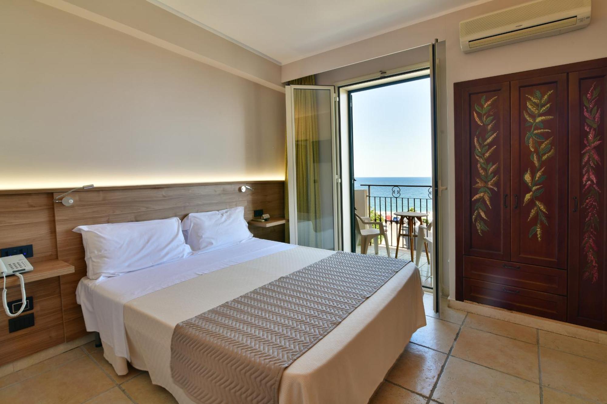 Hotel & Apartments Villa Linda Giardini Naxos Exterior foto