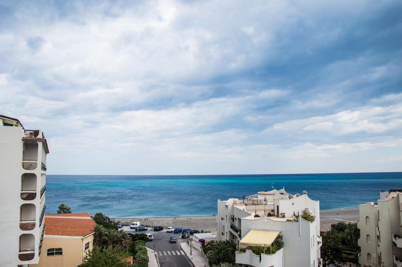 Hotel & Apartments Villa Linda Giardini Naxos Exterior foto